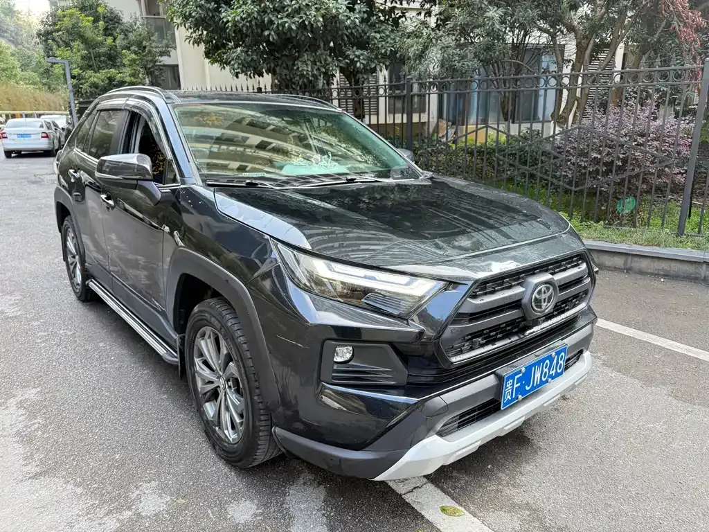 Toyota RAV4 2023 из CN, фото 5
