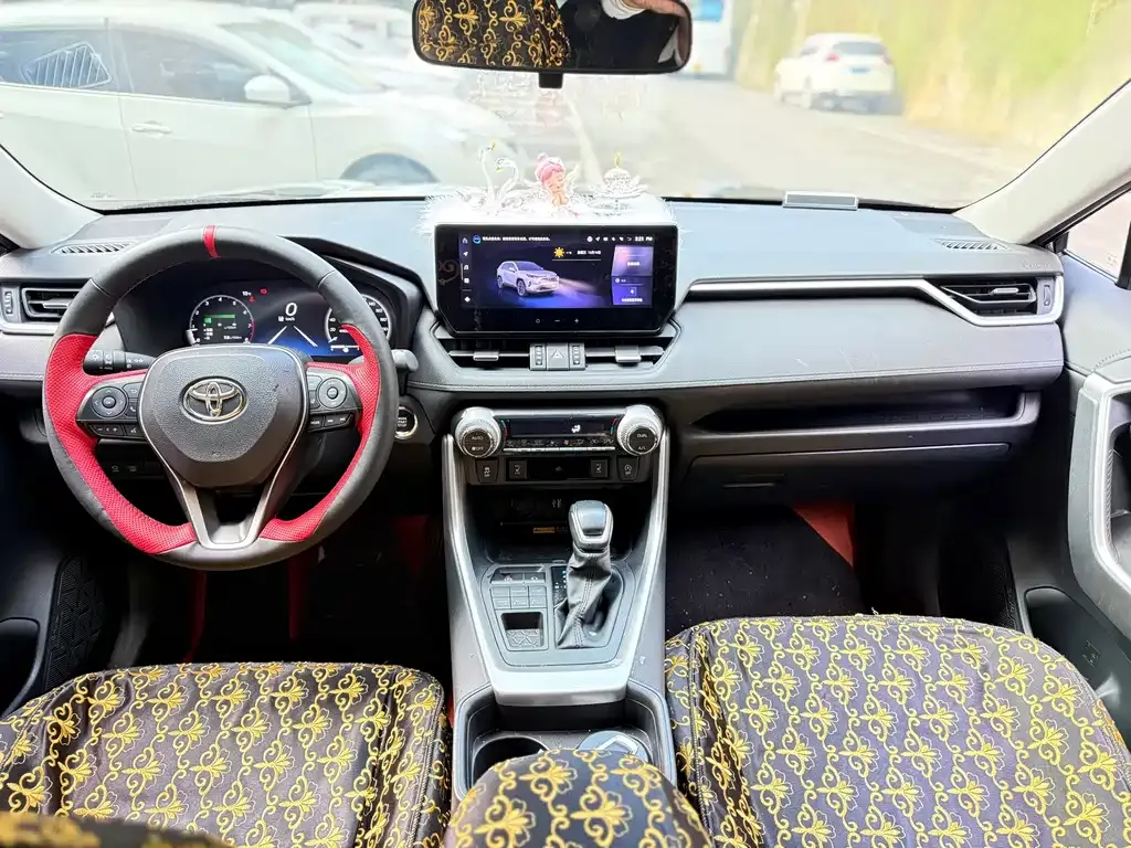 Toyota RAV4 2023 из CN, фото 9