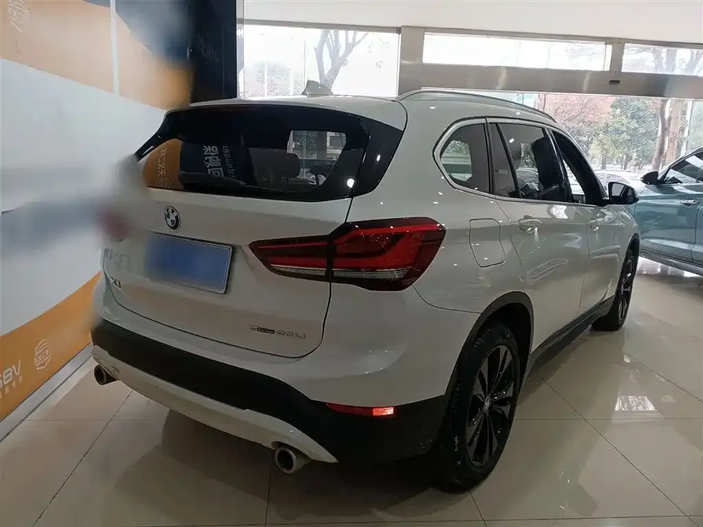 BMW X1 2021 из CN, фото 9
