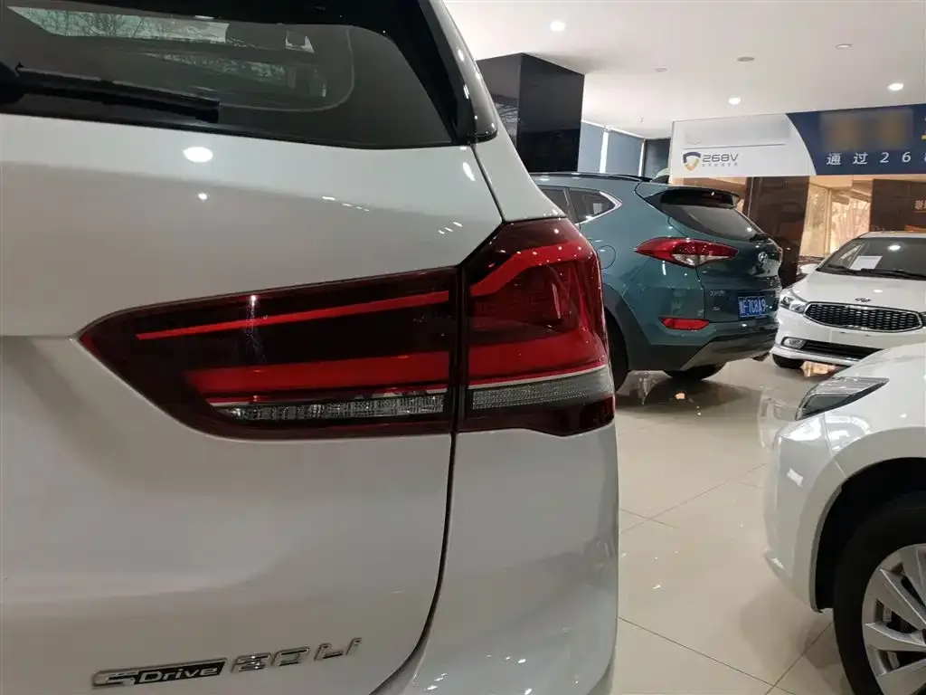 BMW X1 2021 из CN, фото 5