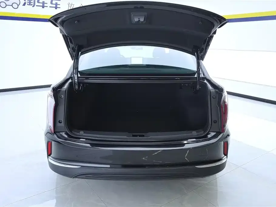 Hongqi E-QM5 2023 из CN, фото 4