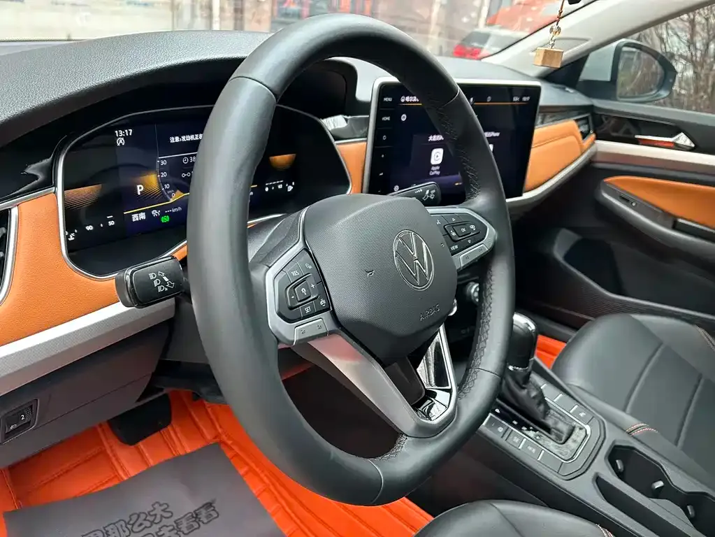 Volkswagen Bora 2022 из CN, фото 9