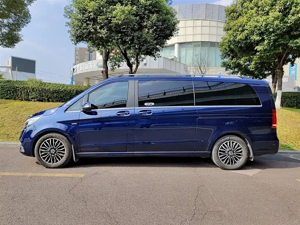 Mercedes-Benz V-Class 2021 из CN, фото 3