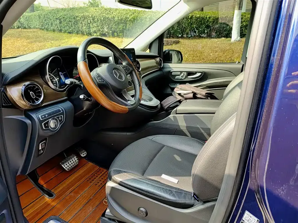 Mercedes-Benz V-Class 2021 из CN, фото 9