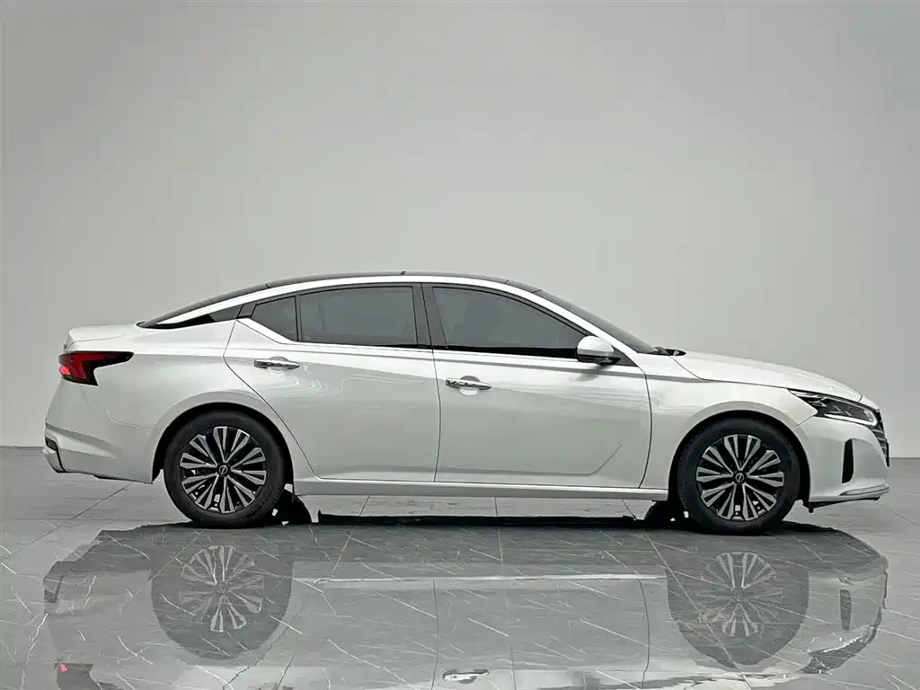 Nissan Teana 2023 из CN, фото 8