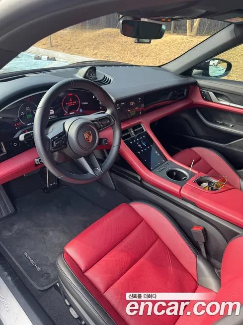 Porsche Taycan 2025 из KR, фото 8
