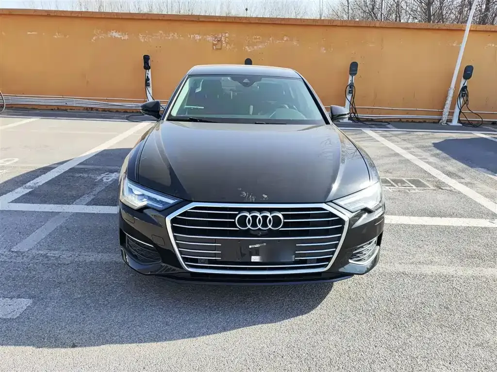 Audi A6L 2021 из CN, фото 6