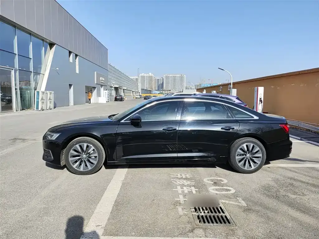 Audi A6L 2021 из CN, фото 7