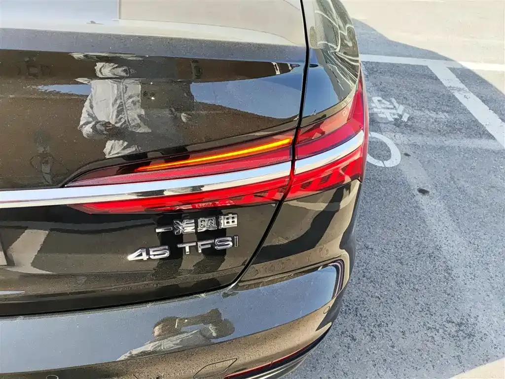 Audi A6L 2021 из CN, фото 8