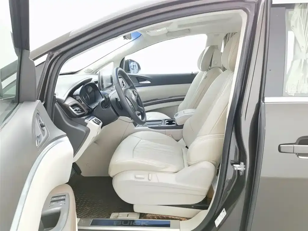 Buick GL8 2021 из CN, фото 7