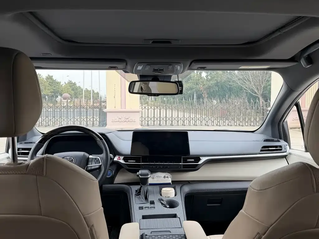 Toyota Sienna 2022 из CN, фото 10