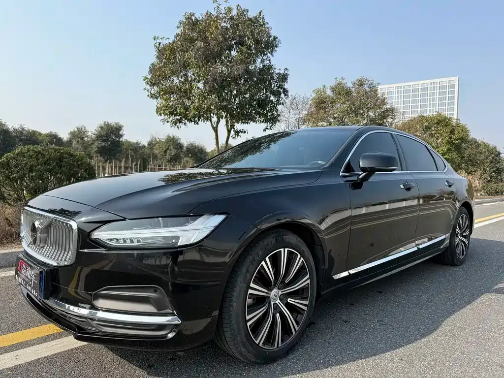 Volvo S90 2022 из CN, фото 1