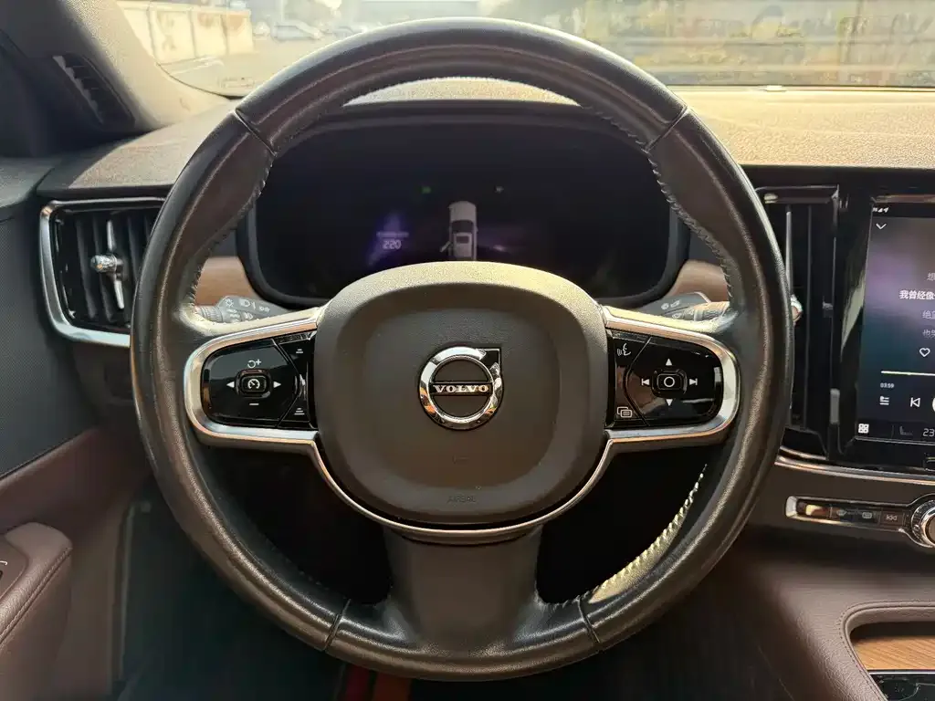 Volvo S90 2022 из CN, фото 2