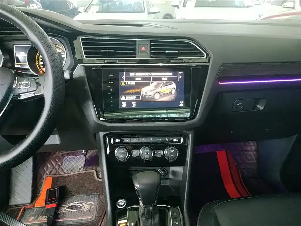 Volkswagen Tiguan L 2021 из CN, фото 4