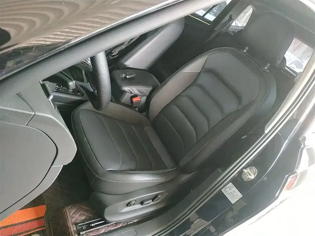 Volkswagen Tiguan L 2021 из CN, фото 7