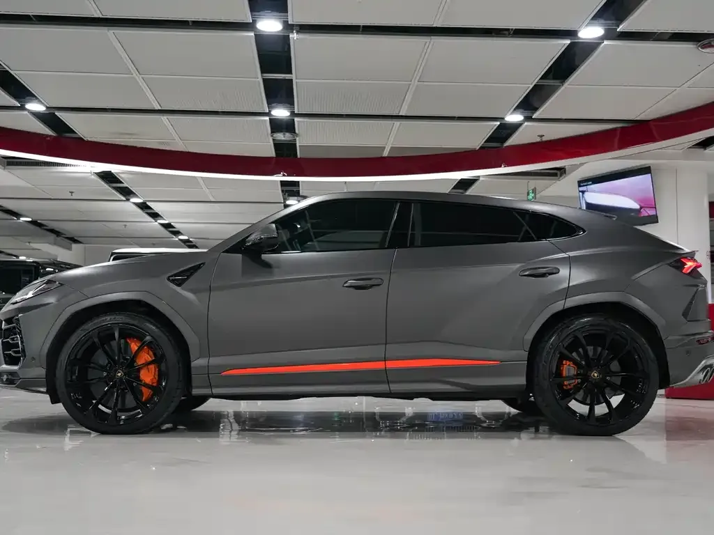 Lamborghini Urus — фото 5