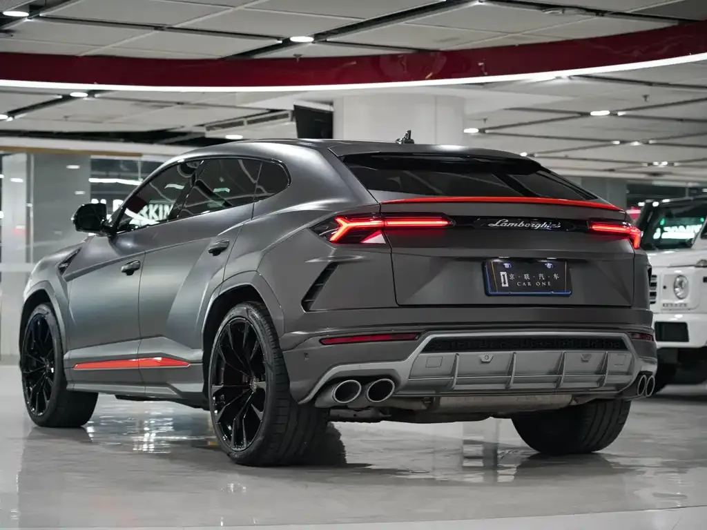 Lamborghini Urus — фото 8