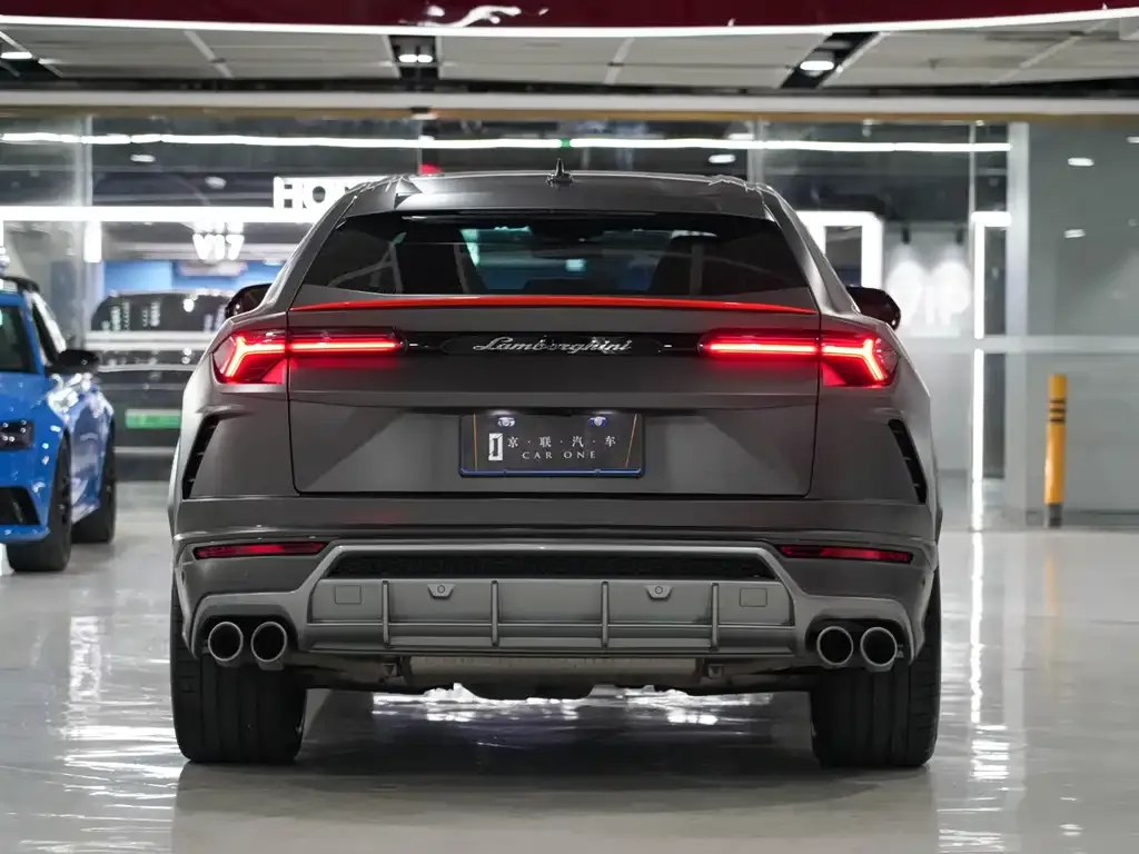 Lamborghini Urus — фото 6