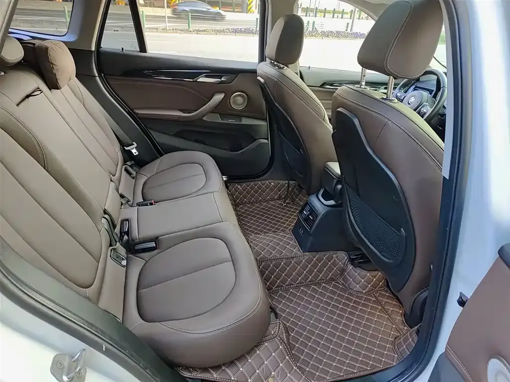 BMW X1 2022 из CN, фото 2