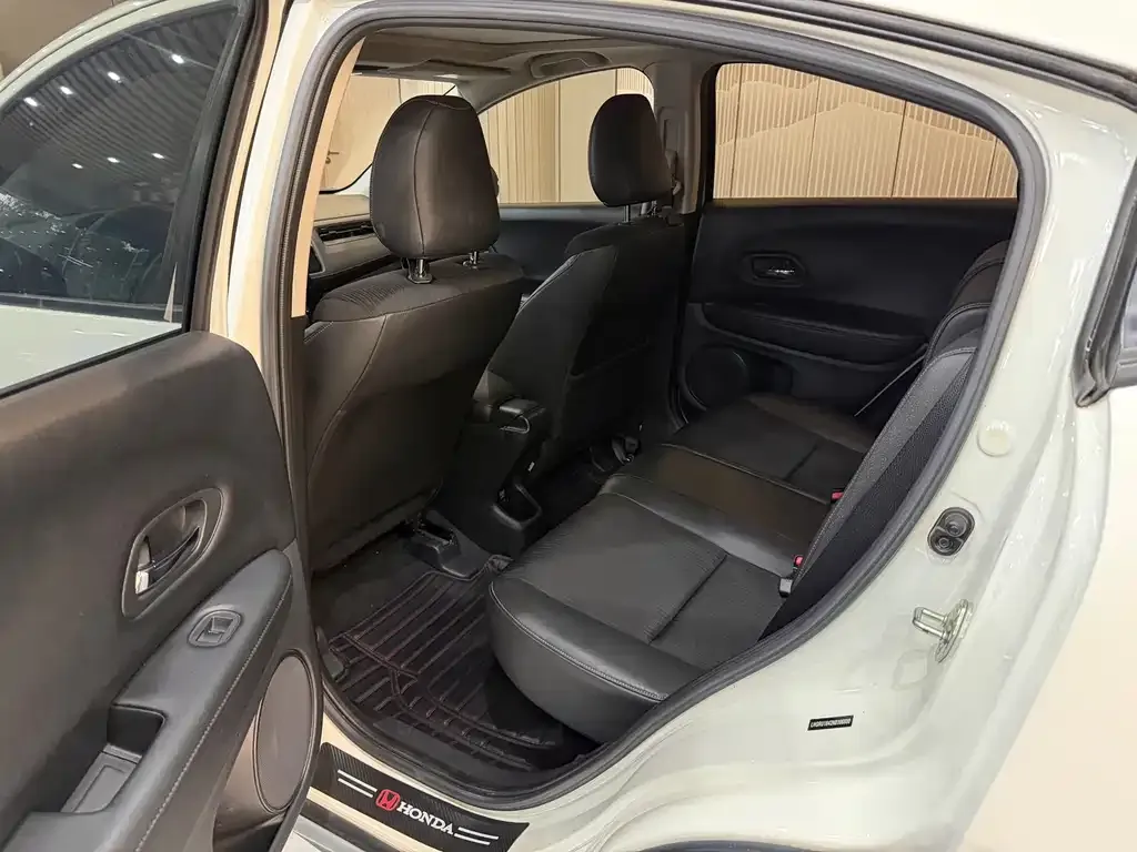 Honda Vezel 2022 из CN, фото 9