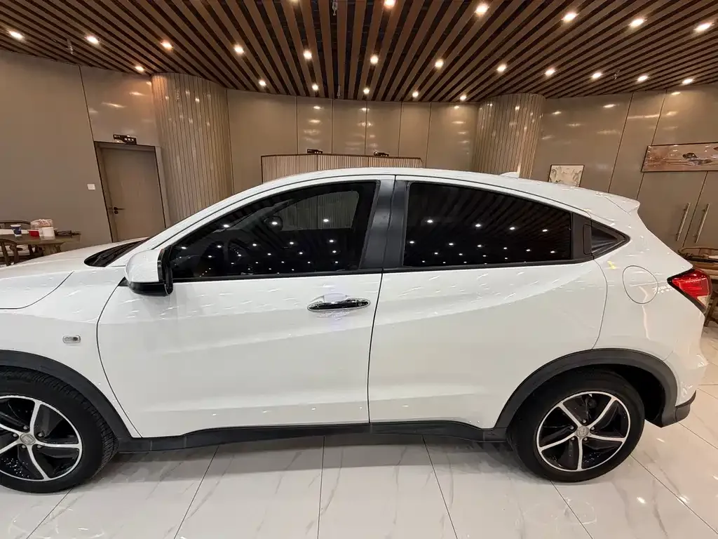 Honda Vezel 2022 из CN, фото 3