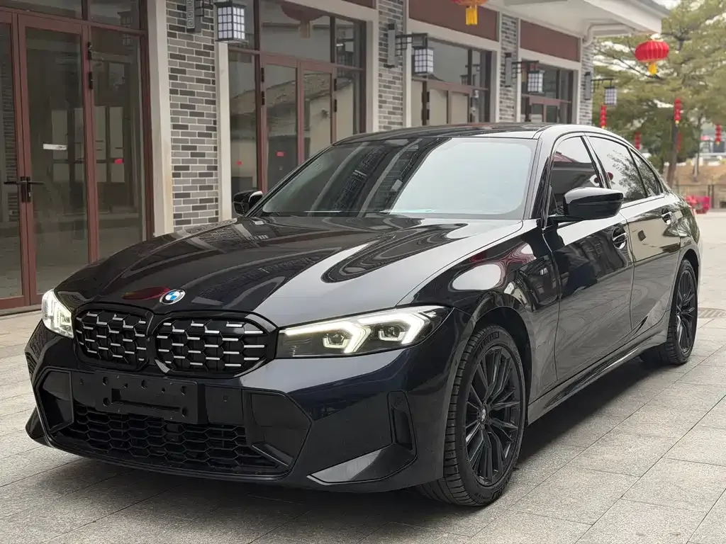 BMW 3 Series 2023 из CN, фото 1