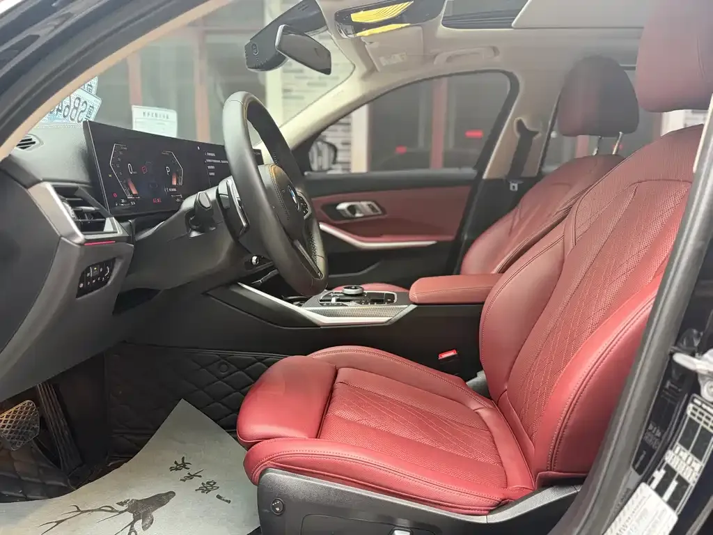 BMW 3 Series 2023 из CN, фото 9