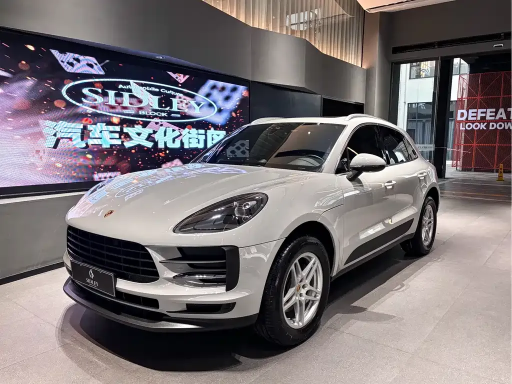 Porsche Macan — фото 1
