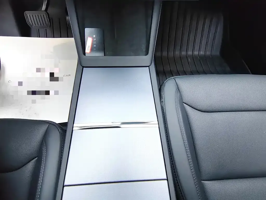 Tesla Model 3 — фото 6