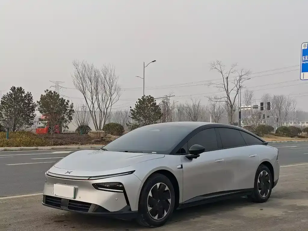 XPeng P7+