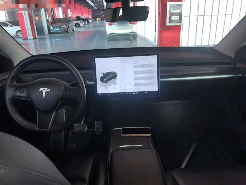 Tesla Model Y 2023 из CN, фото 3