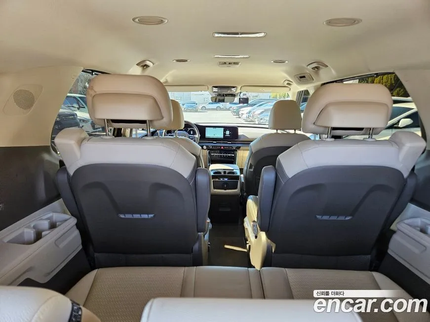 Kia Carnival — фото 2