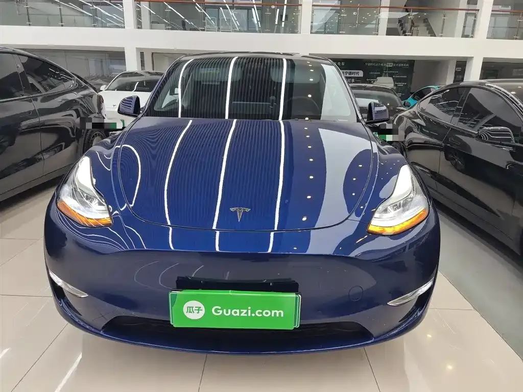 Tesla Model Y 2023 из CN, фото 2