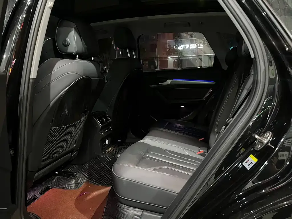 Audi Q5L 2022 из CN, фото 3