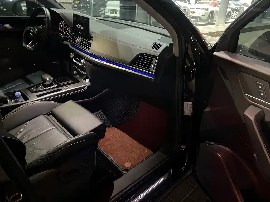 Audi Q5L 2022 из CN, фото 4
