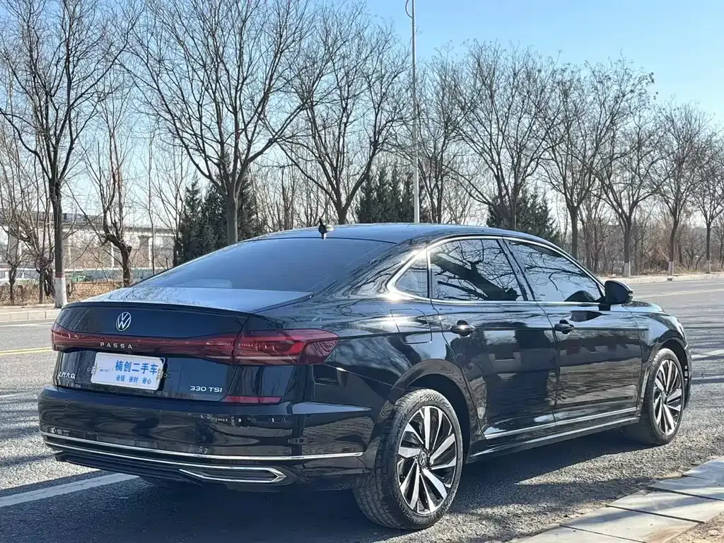 Volkswagen Passat 2022 из CN, фото 10