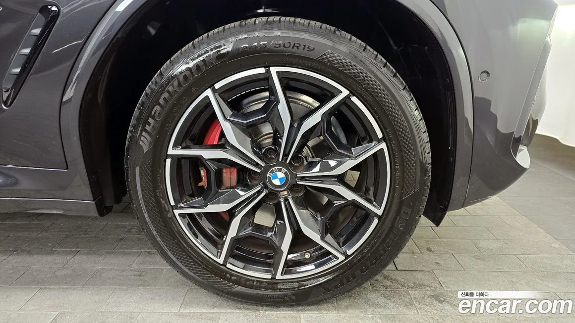BMW X4 — фото 10