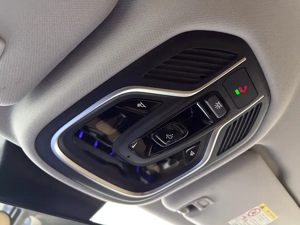 Geely Boyue L 2023 из CN, фото 8