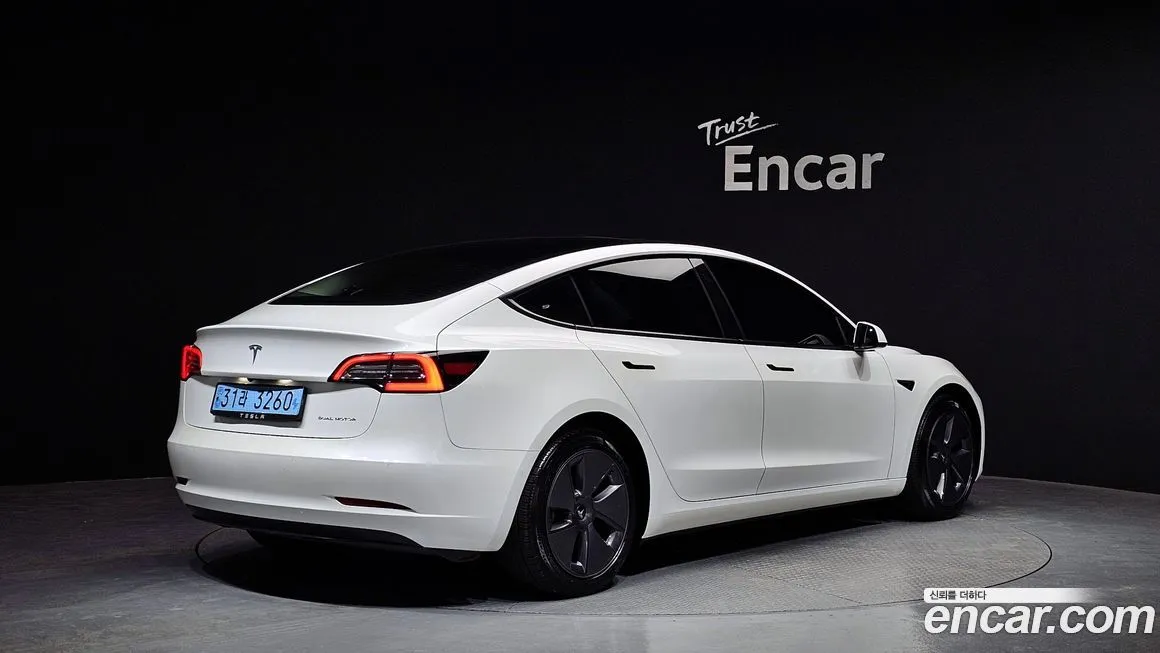 Tesla Model 3 2022 из KR, фото 2