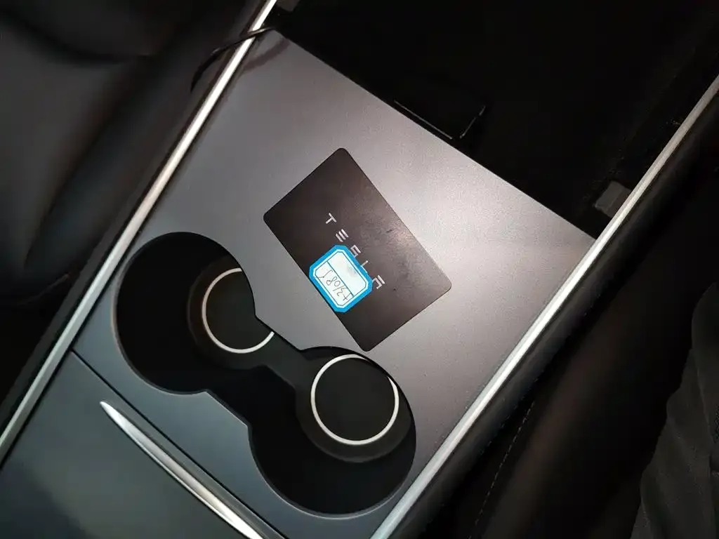 Tesla Model 3 — фото 2