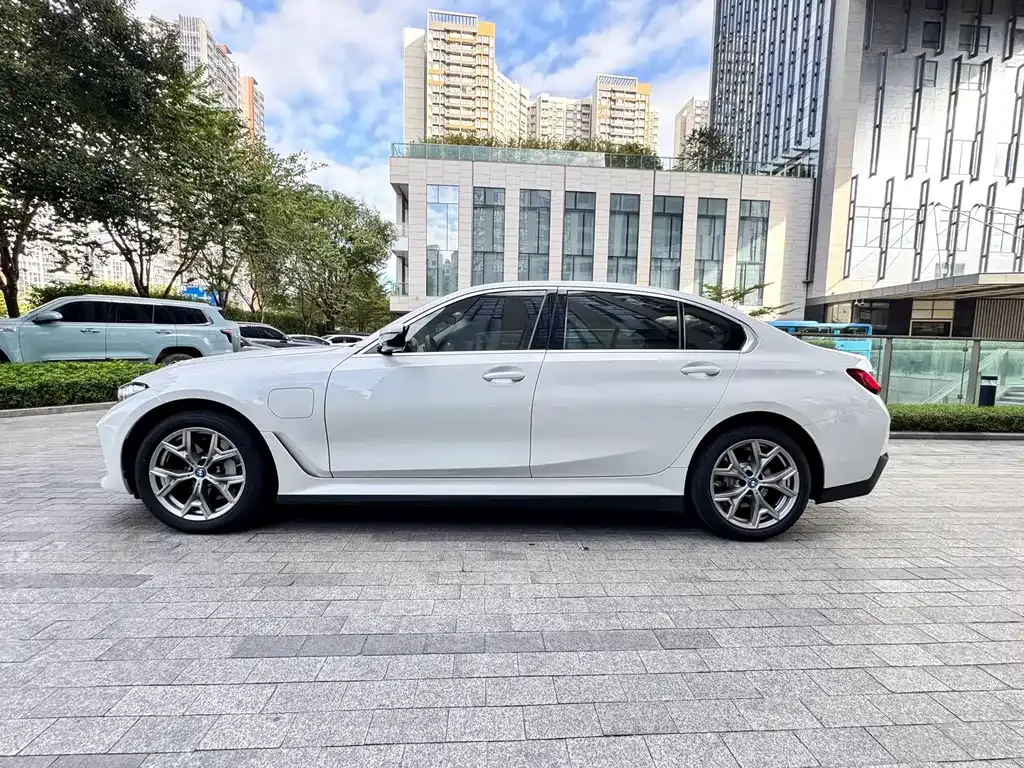 BMW i3 2024 из CN, фото 4