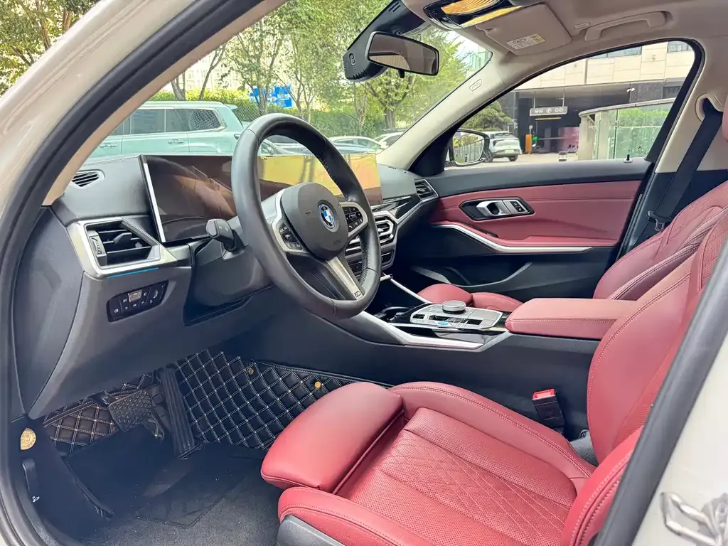 BMW i3 2024 из CN, фото 2