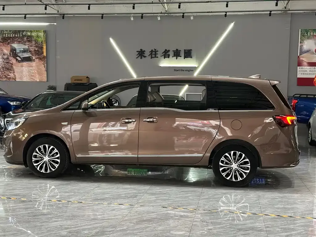 Buick GL8 2021 из CN, фото 7