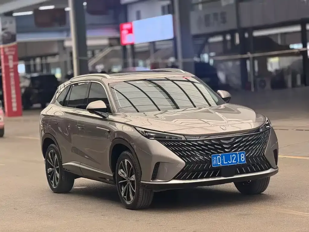 Roewe RX5 — фото 8