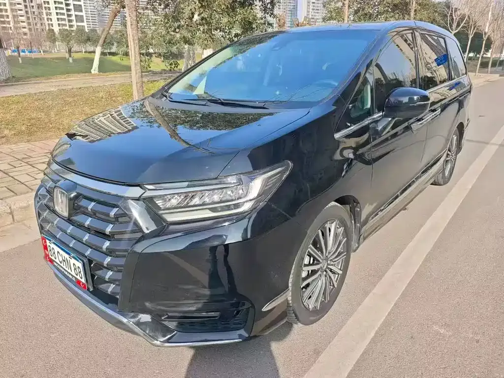 Honda Elysion 2022 из CN, фото 1