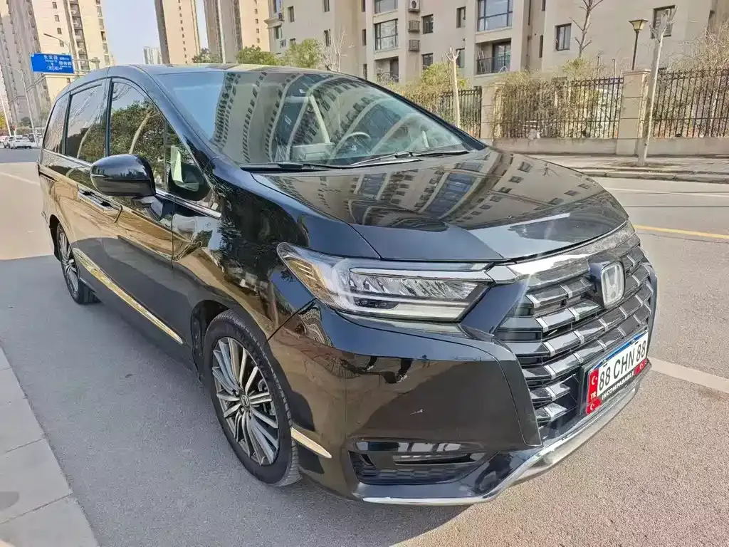 Honda Elysion 2022 из CN, фото 5