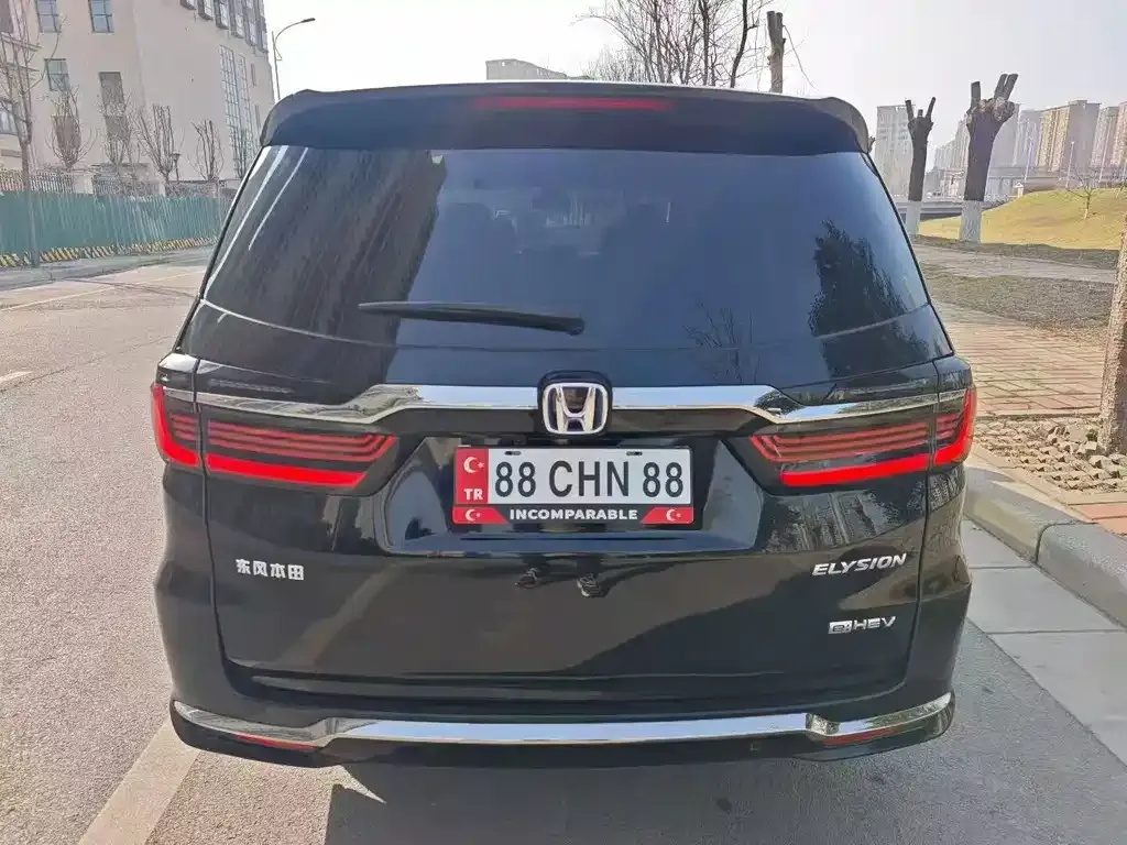 Honda Elysion 2022 из CN, фото 2