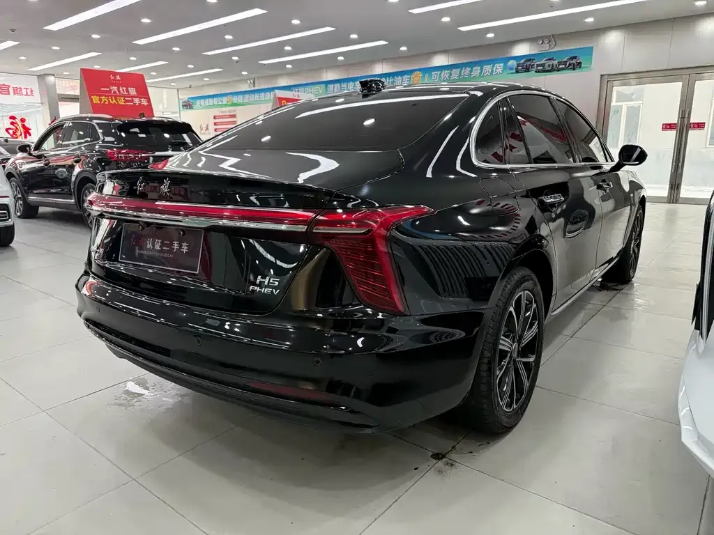 Hongqi H5 PHEV 2025 из CN, фото 6