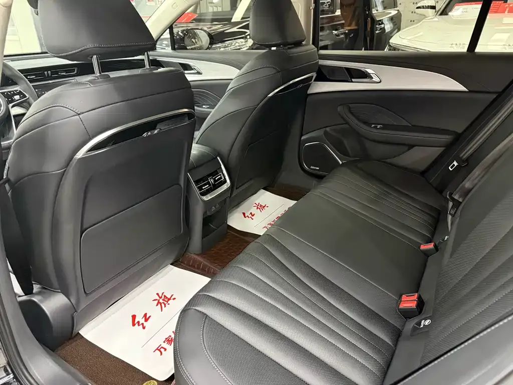 Hongqi H5 PHEV 2025 из CN, фото 3