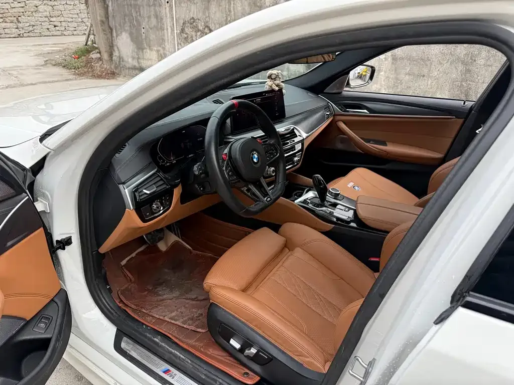 BMW 5 Series (Import) 2022 из CN, фото 3